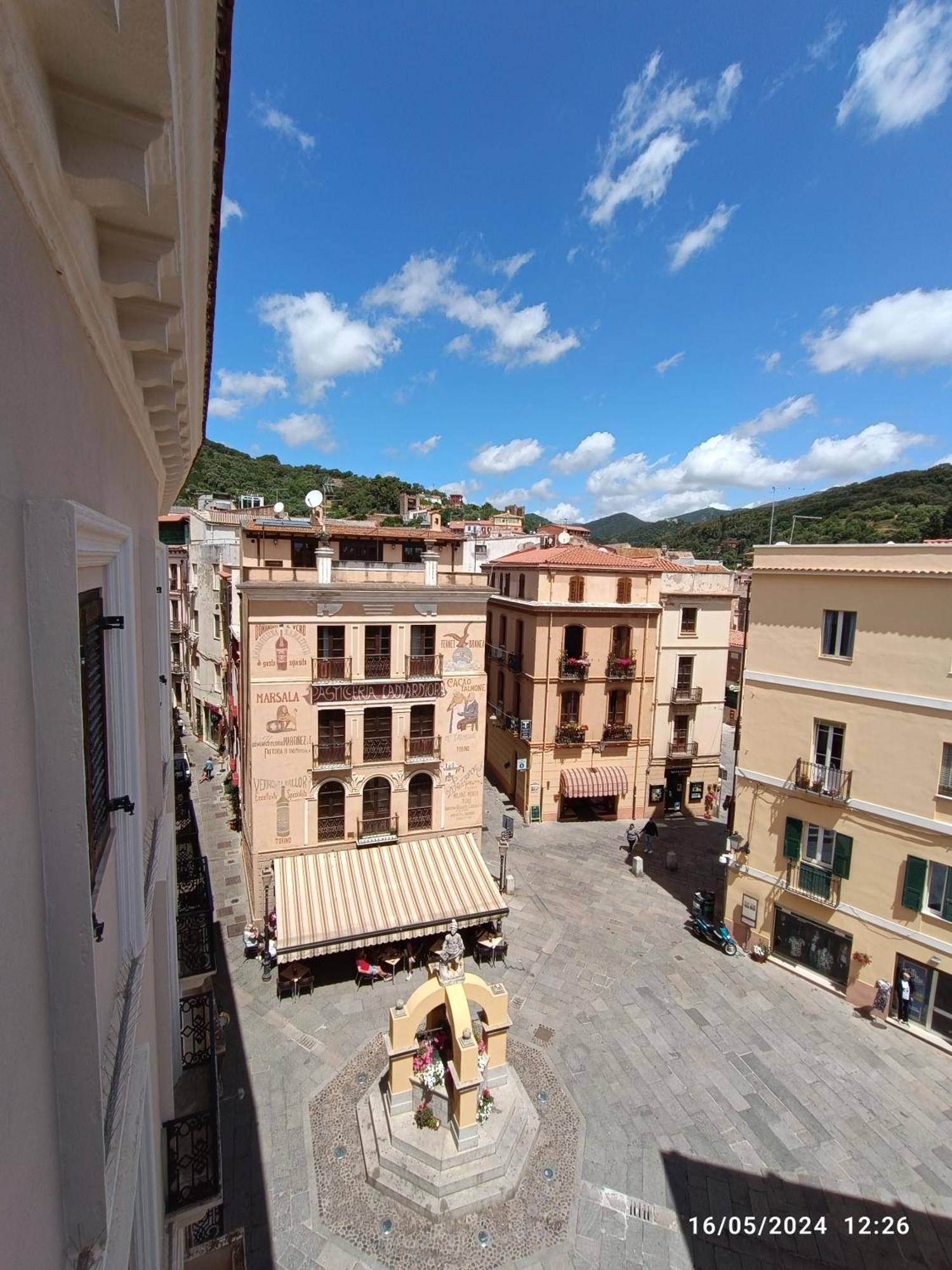 Vico Nobilioni Hotel Iglesias Buitenkant foto